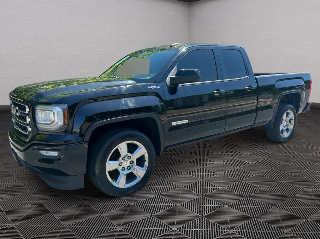 2017 GMC Sierra 4WD Double Cab Standard Box's photo