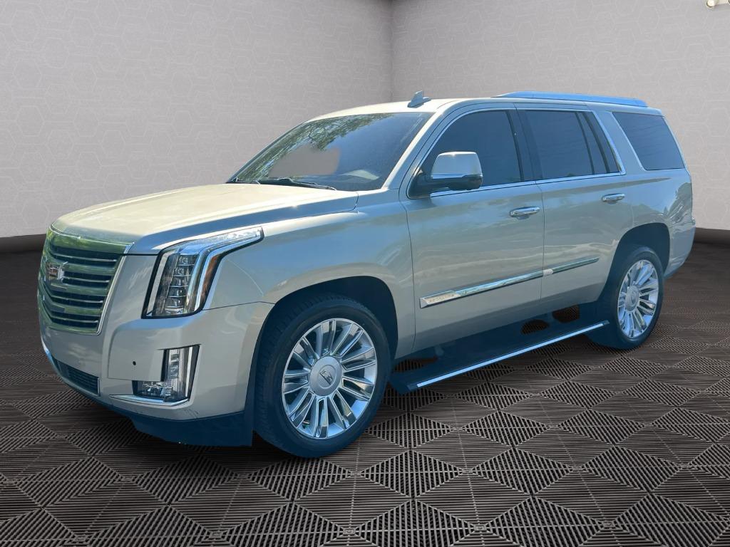 2015 Cadillac Escalade 2WD Platinum's photo