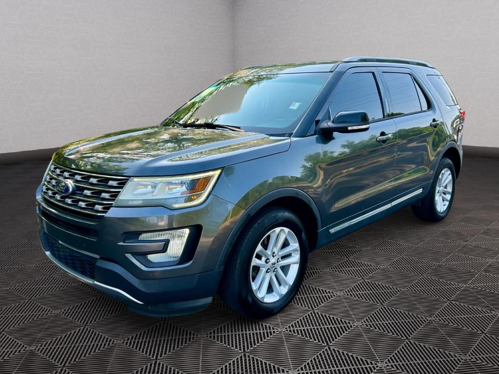 2017 Ford Explorer XLT FWD's photo